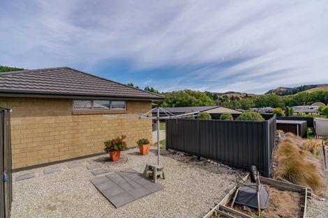 Photo of property in 9 Alice Burn Drive, Luggate, Cromwell, 9383