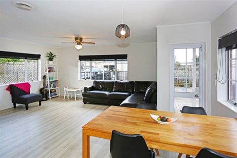 Photo of property in 10b Helvetia Road, Pukekohe, 2120