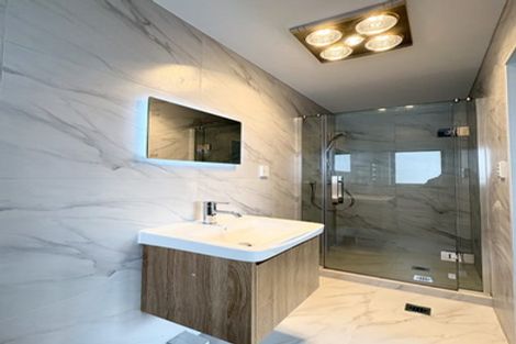 Photo of property in 12e Elcoat Avenue, Te Atatu South, Auckland, 0610