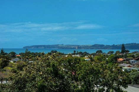 Photo of property in 6 Fairway Avenue, Red Beach, 0932