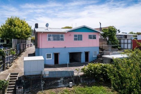 Photo of property in 11 Enfield Road, Hospital Hill, Napier, 4110