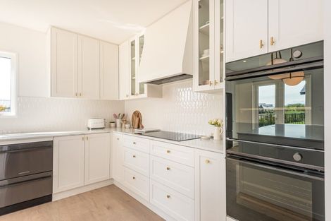 Photo of property in 17 El Patron Lane, Halswell, Christchurch, 8025