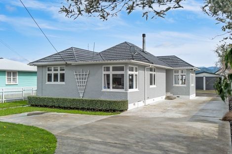 Photo of property in 382 High Street South, Carterton, 5713