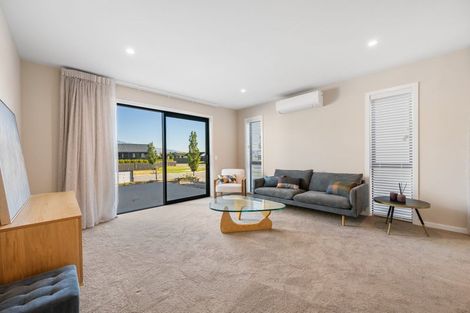 Photo of property in 16 Woods Crescent, Cromwell, 9310