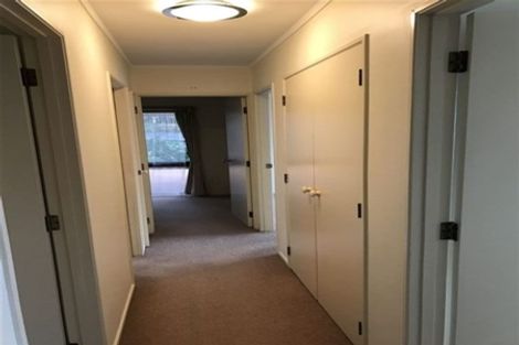 Photo of property in 8a Croydon Road, New Lynn, Auckland, 0600