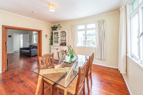 Photo of property in 55 Great North Road, Saint Johns Hill, Whanganui, 4501