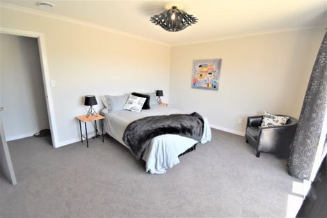 Photo of property in 12 Te Kama Street, Levin, 5510