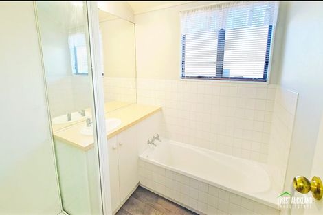 Photo of property in 23a Captain Scott Road, Glen Eden, Auckland, 0602