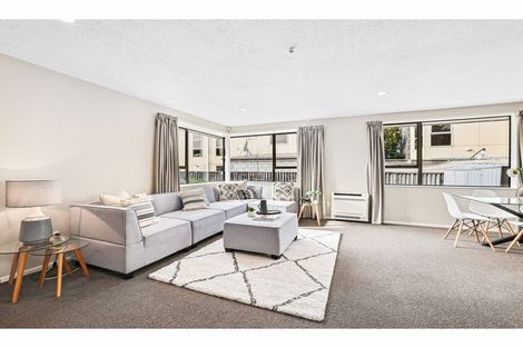 Photo of property in 2/100 Purchas Street, Edgeware, Christchurch, 8013