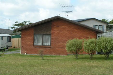 Photo of property in 2a Sherpa Place, Massey, Auckland, 0614