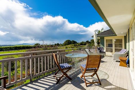 Photo of property in 122 Massey Road, Waipu, 0582