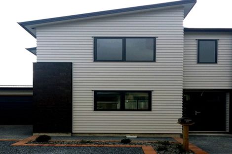 Photo of property in 12 Latimer Way, Petone, Lower Hutt, 5012