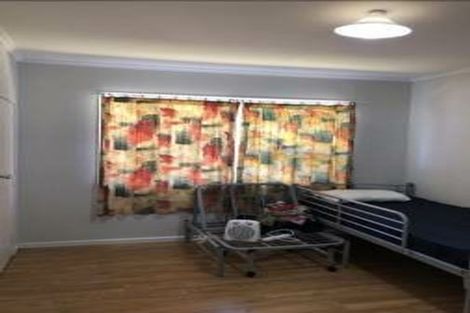 Photo of property in 33 Redwood Drive, Massey, Auckland, 0614