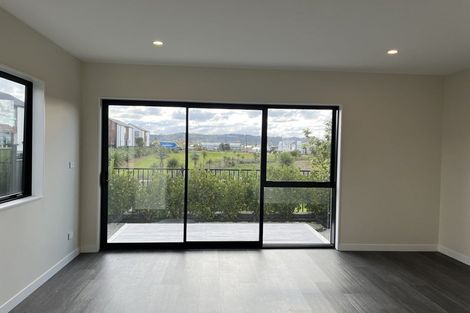 Photo of property in 22b Lumbarda Drive, Kumeu, 0810