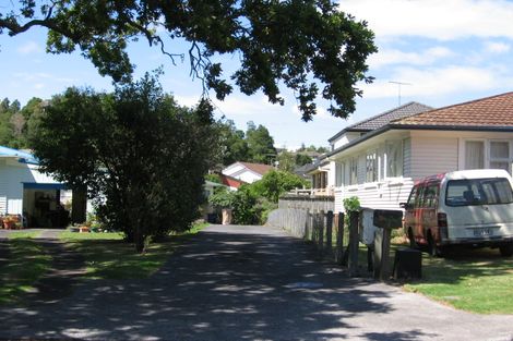 Photo of property in 2/55 Sylvia Road, Hillcrest, Auckland, 0627