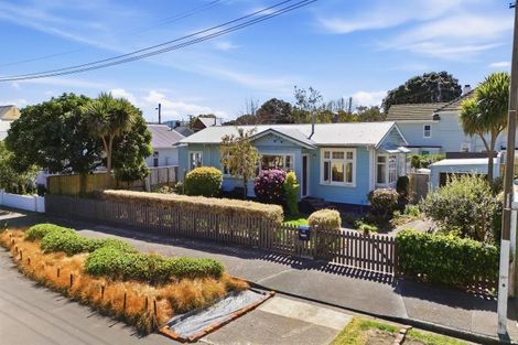 Photo of property in 10 Ngaio Street, Eastbourne, Lower Hutt, 5013