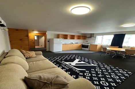 Photo of property in 3/125 Carrington Road, Point Chevalier, Auckland, 1025