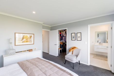 Photo of property in 15 Holmes Hanover Lane, Halswell, Christchurch, 8025