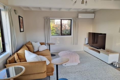 Photo of property in 1/70 Ayton Drive, Totara Vale, Auckland, 0629