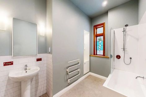 Photo of property in 140 Russell Terrace, Berhampore, Wellington, 6023