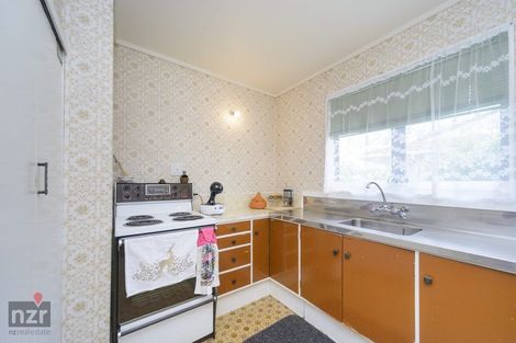 Photo of property in 5 Herbert Avenue, Cloverlea, Palmerston North, 4412