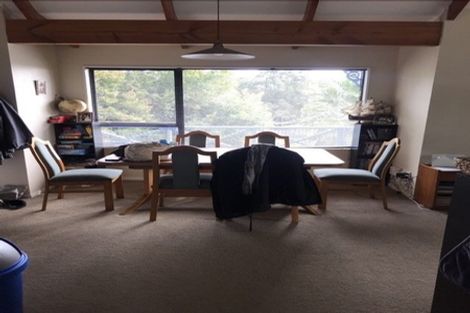 Photo of property in 14 Emery Grove, Bayview, Auckland, 0629