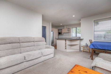 Photo of property in 2/15 Johns Road, Belfast, Christchurch, 8051