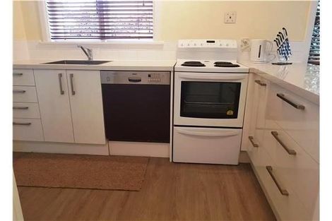 Photo of property in 165 Condell Avenue, Papanui, Christchurch, 8053