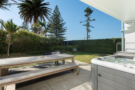Photo of property in 96 Marine Parade, Mount Maunganui, 3116