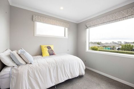 Photo of property in 46 Plescher Crescent, Leamington, Cambridge, 3432