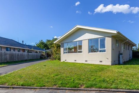 Photo of property in 28 Warren Crescent, Hillmorton, Christchurch, 8025