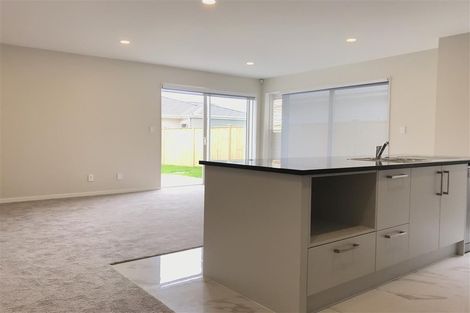Photo of property in 9 Kapia Drive, Takanini, 2112