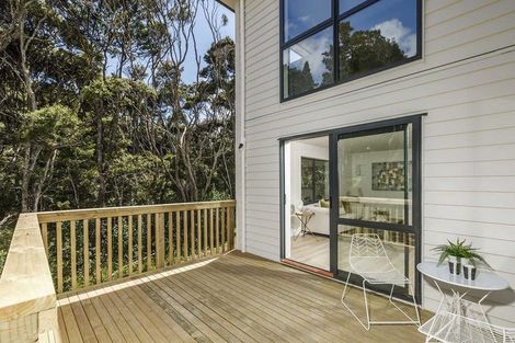 Photo of property in 3 Satchell Place, Birkenhead, Auckland, 0626