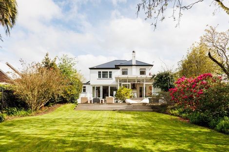 Photo of property in 73 Jickell Street, Hokowhitu, Palmerston North, 4410