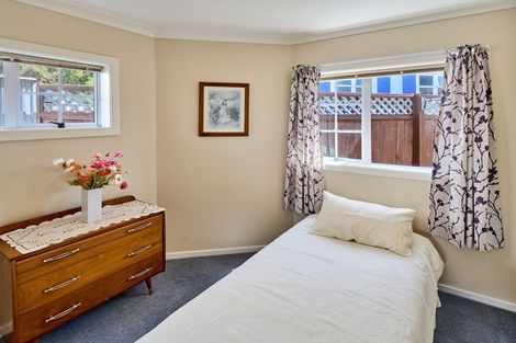 Photo of property in 20a Redwood Avenue, Tawa, Wellington, 5028