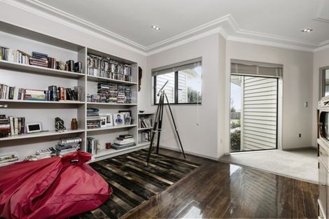 Photo of property in 35 Holdens Road, Henderson, Auckland, 0612