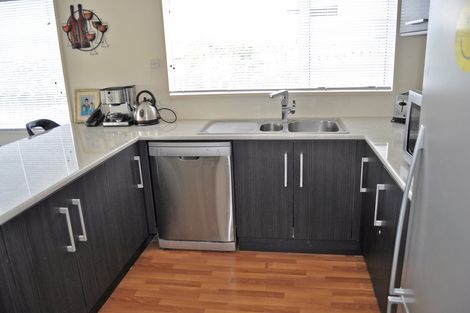 Photo of property in 5 Ngatira Place, Snells Beach, 0920