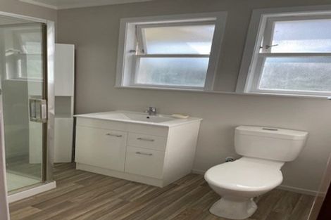 Photo of property in 37 Mcannalley Street, Manurewa East, Auckland, 2102