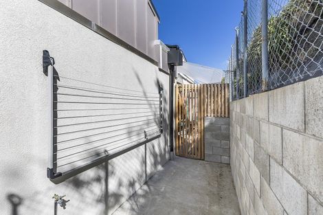 Photo of property in 441 The Esplanade, Island Bay, Wellington, 6023