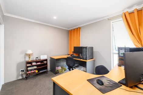 Photo of property in 27 George West Square West, Wigram, Christchurch, 8025