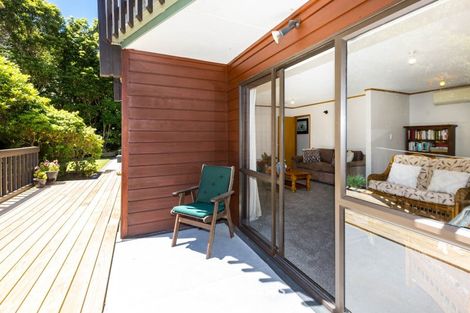 Photo of property in 8 King Charles Drive, Kingsley Heights, Upper Hutt, 5018