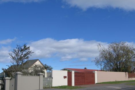 Photo of property in 1/179 Lake Terrace, Hilltop, Taupo, 3330