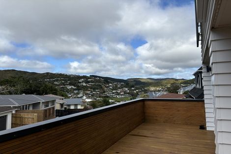 Photo of property in 31 Percy Dyett Drive, Karori, Wellington, 6012