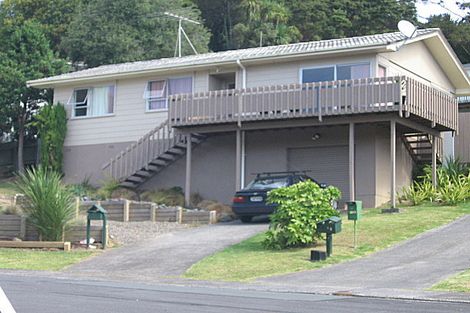 Photo of property in 17 Bonito Place, Bayview, Auckland, 0629