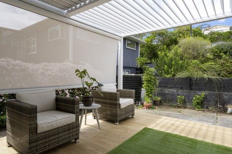 Photo of property in 42 Lincoln Avenue, Tawa, Wellington, 5028