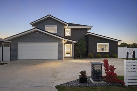 Photo of property in 15 Catherine Mclean Road, Pukekohe, 2120