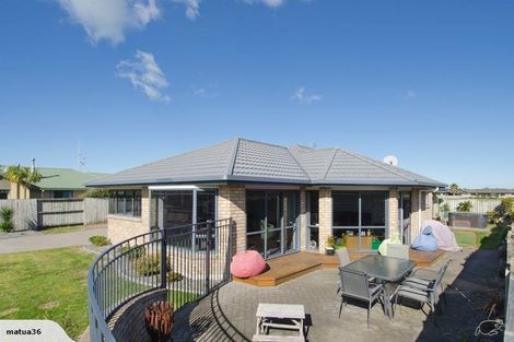 Photo of property in 31 Corinth Grove, Papamoa Beach, Papamoa, 3118