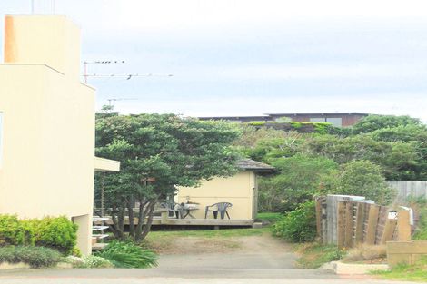 Photo of property in 100a Marine Parade, Paraparaumu Beach, Paraparaumu, 5032