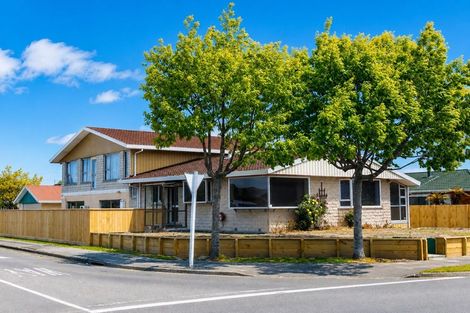 Photo of property in 133 Yaldhurst Road, Sockburn, Christchurch, 8042