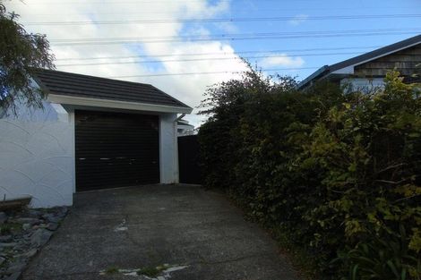 Photo of property in 2/12 Kekeno Grove, Tirohanga, Lower Hutt, 5010